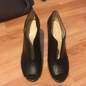 Size 9.5 Nine West Heels